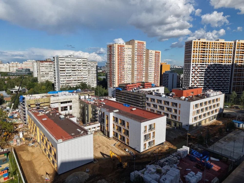Завершается строительство здания Немчиновского лицея в Одинцовском округе