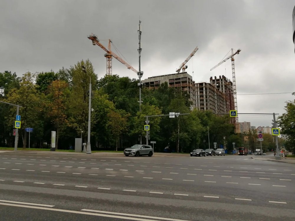 Новый жилой комплекс по программе реновации построили на Варшавском шоссе