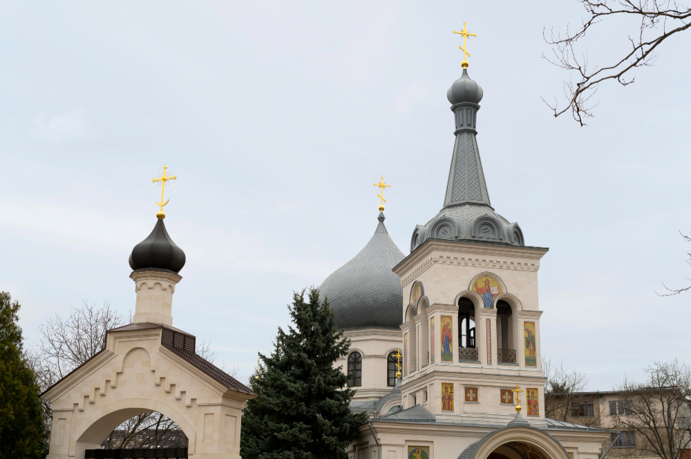 На востоке столицы по городской программе строятся три храма