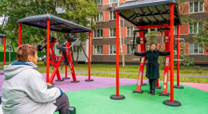 В Нагатинском Затоне появилось более 100 воркаут-тренажеров